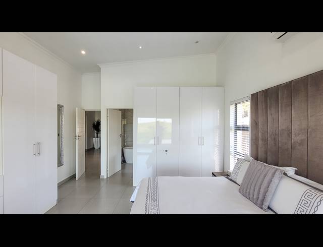 4 BEDROOM HOUSE FOR SALE IN PALM LAKES ESTATE